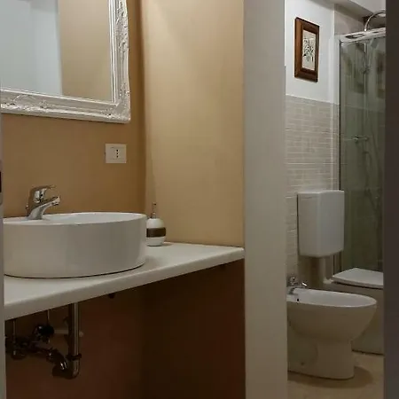 Vendégház Pratello Bologna