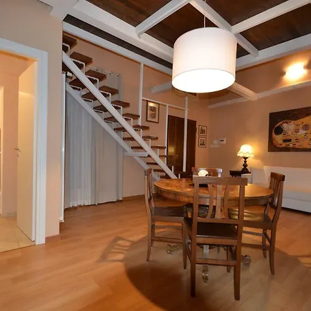 Pratello 4* Bologna