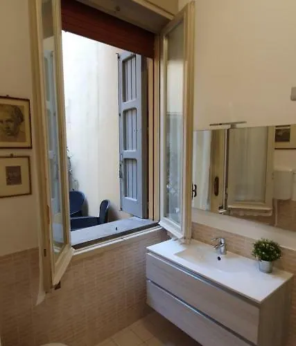 Πανσιόν Pratello 4*